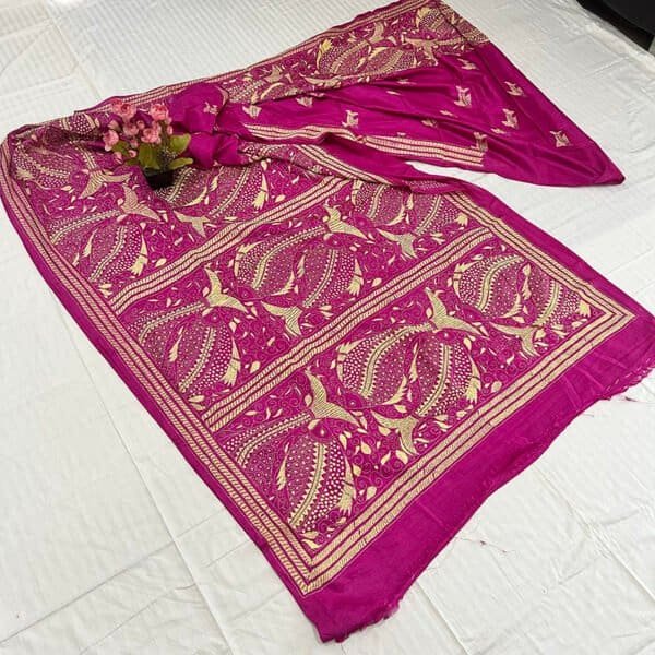 Hand stitch Kantha Saree | Blended Silk | Pink Floral Alpona Embroidery - Image 2