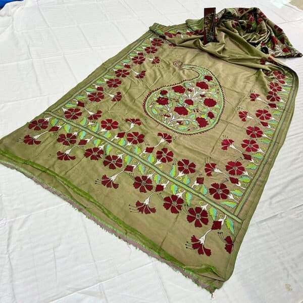 Pure Bishnupuri Silk Hand stitch Kantha Saree | Floral Alpona Embroidery - Image 3