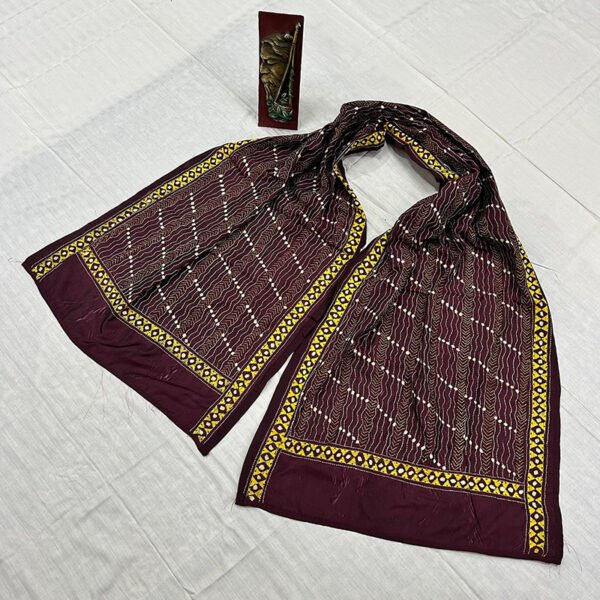Handcrafted Kantha Work Stole | Mixed Silk | Purple Pattern Design