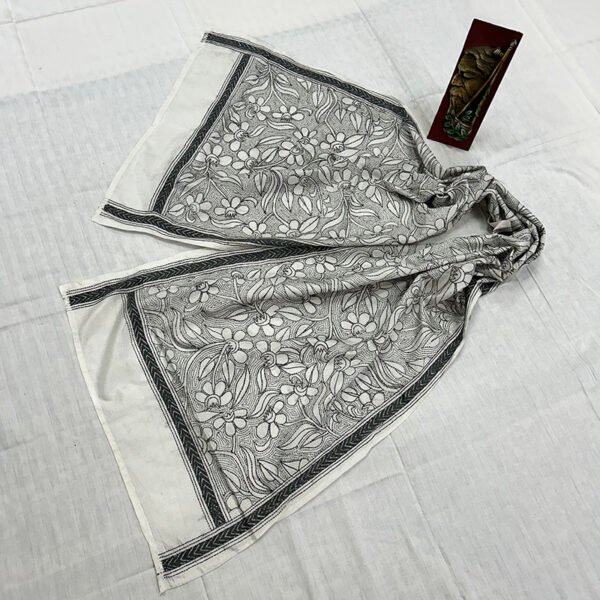 Handcrafted Kantha Work Stole | Mixed Silk | BnW floral Design