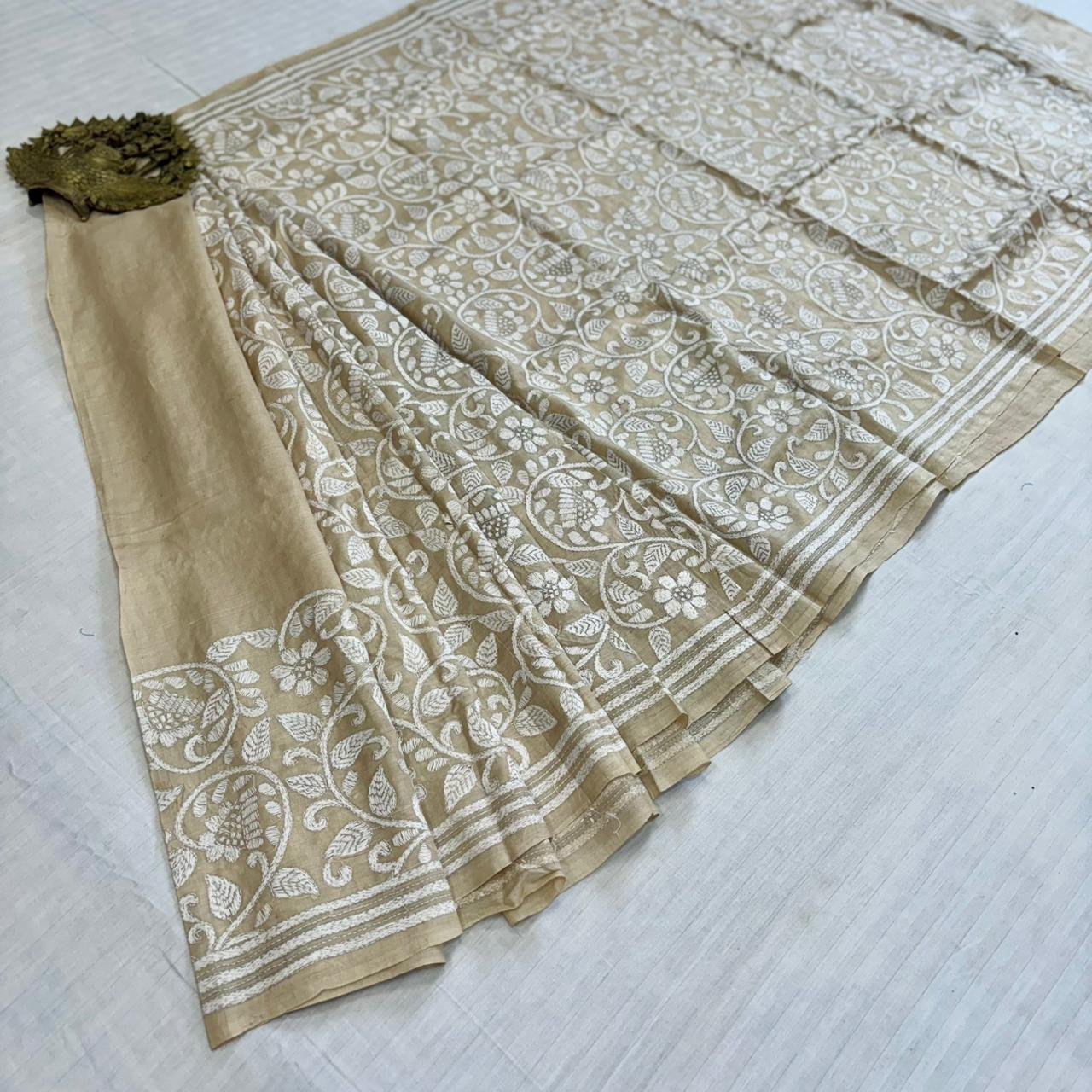 Gachi by Gachi Tussar Winter Special Saree | S70 5 Gachi by Gachi Tussar Winter Special Saree | S70 - Image 3