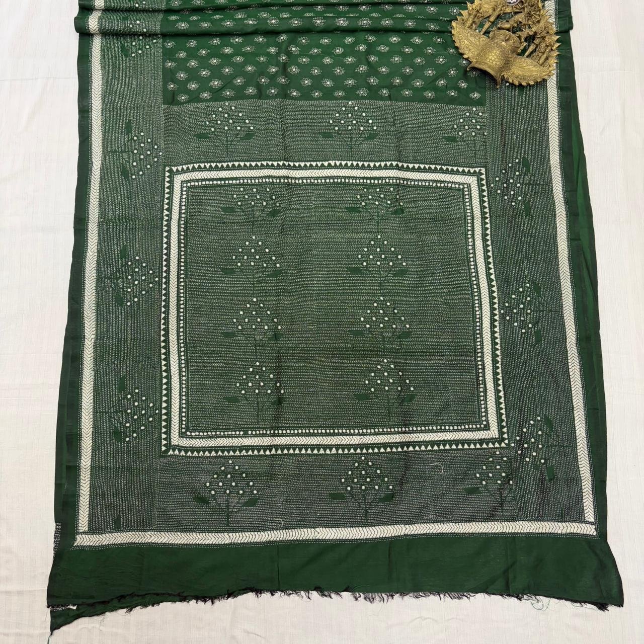 Bangalore Silk Saree - Elegance Redefined | S73 3 Bangalore Silk Saree - Elegance Redefined | S73