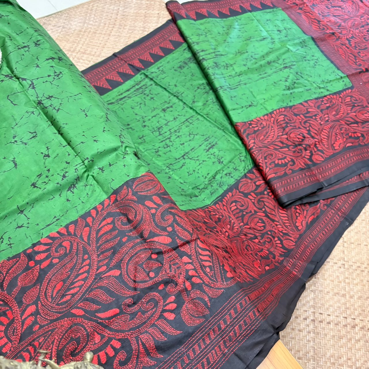 Elegant Bangalore Silk Saree |S123 7 Elegant Bangalore Silk Saree |S123 - Image 5